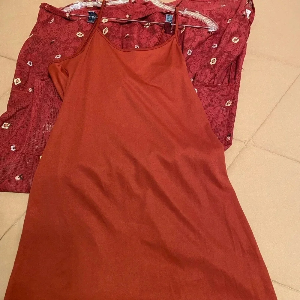 Francesca’s M mi ami Rust Sleeveless Lace Embroidered Tiered Doll Dress - Picture 6 of 10